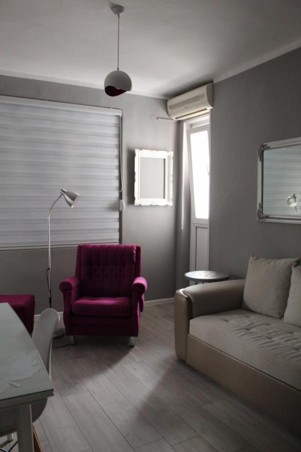 La Rose Apartment เซทินเจ ภายนอก รูปภาพ