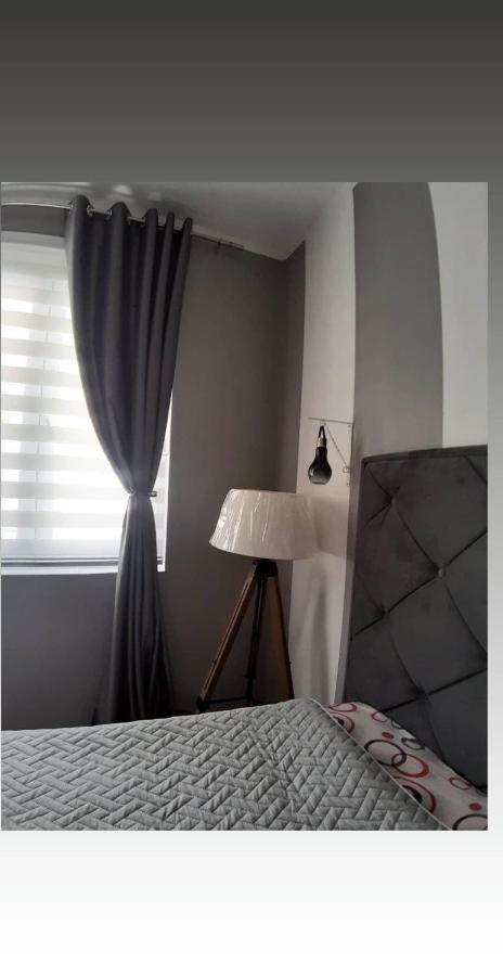 La Rose Apartment เซทินเจ ภายนอก รูปภาพ