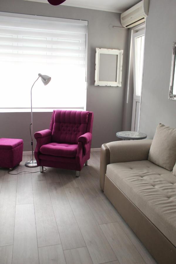 La Rose Apartment เซทินเจ ภายนอก รูปภาพ