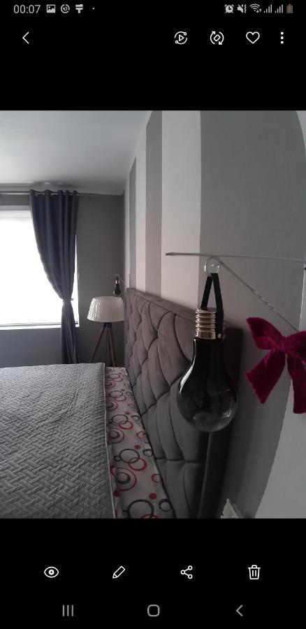 La Rose Apartment เซทินเจ ภายนอก รูปภาพ