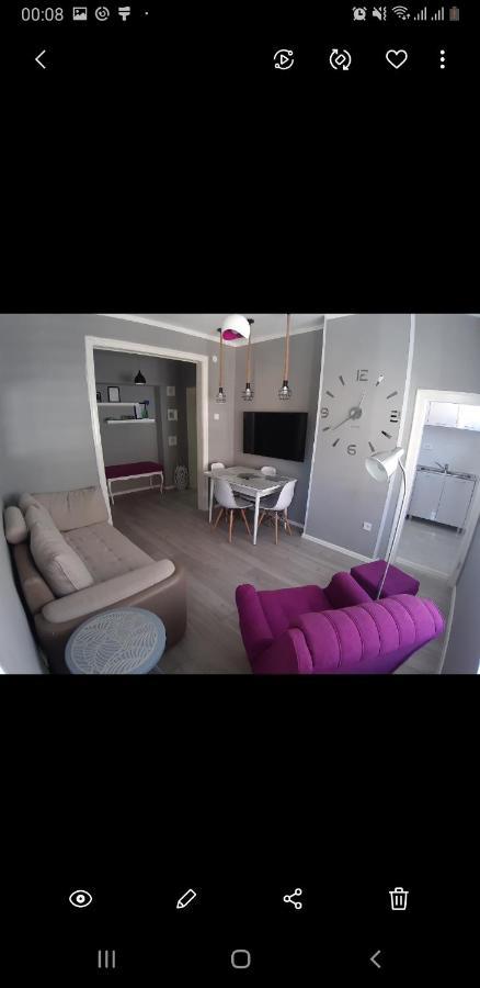 La Rose Apartment เซทินเจ ภายนอก รูปภาพ