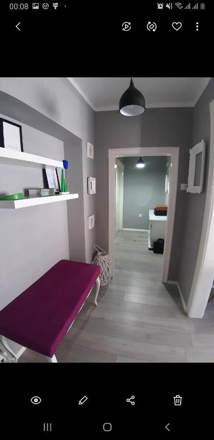 La Rose Apartment เซทินเจ ภายนอก รูปภาพ