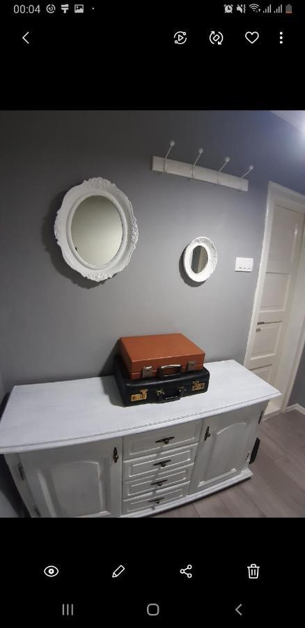 La Rose Apartment เซทินเจ ภายนอก รูปภาพ