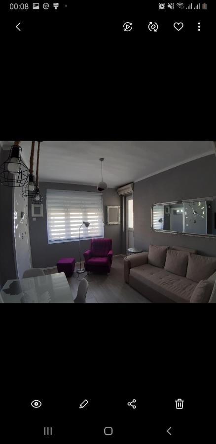 La Rose Apartment เซทินเจ ภายนอก รูปภาพ